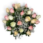 Detalhe das 24 rosas em tons pastel do Buquê Delicadeza Rosa